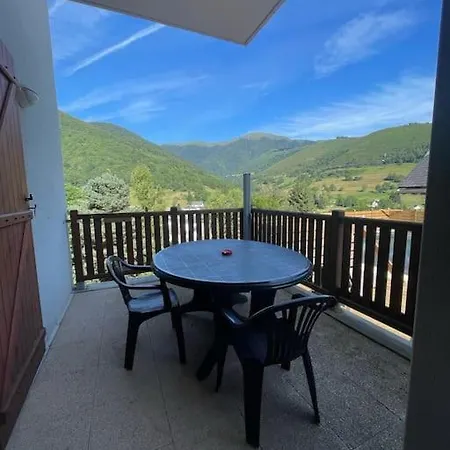 Avec Vue Sur Les Montagnes - Au Calme Et Proche Du Centre