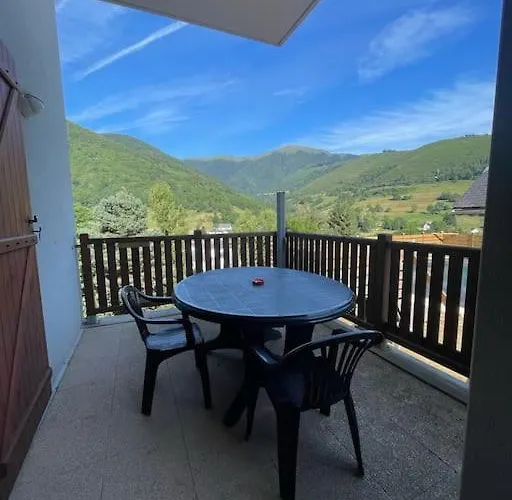 Avec Vue Sur Les Montagnes - Au Calme Et Proche Du Centre