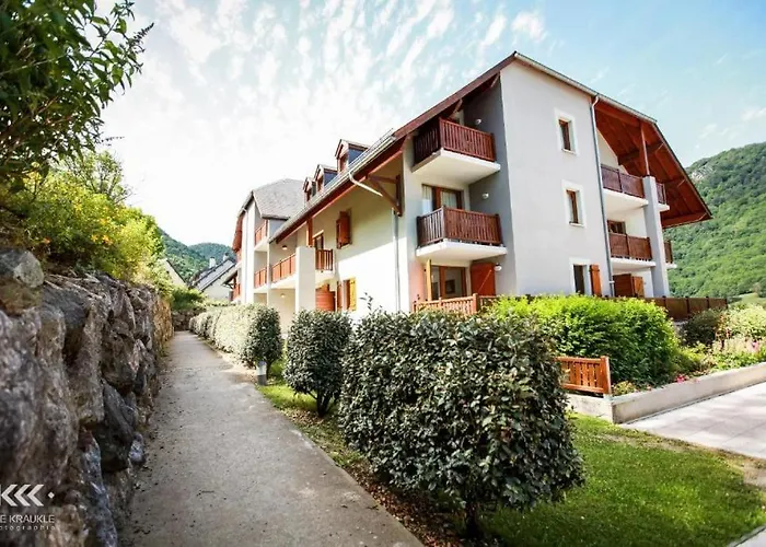 Avec Vue Sur Les Montagnes - Au Calme Et Proche Du Centre Lägenhet *