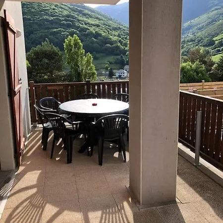 Avec Terrasse * Arreau