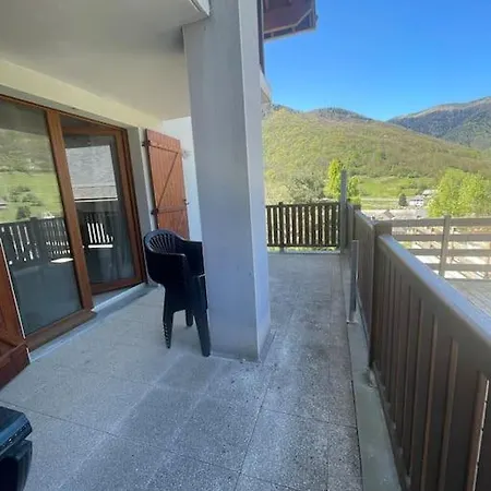 Avec Terrasse Apartment