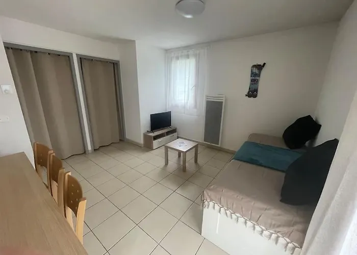 Apartamento Avec Vue Sur Les Montagnes - Au Calme Et Proche Du Centre *