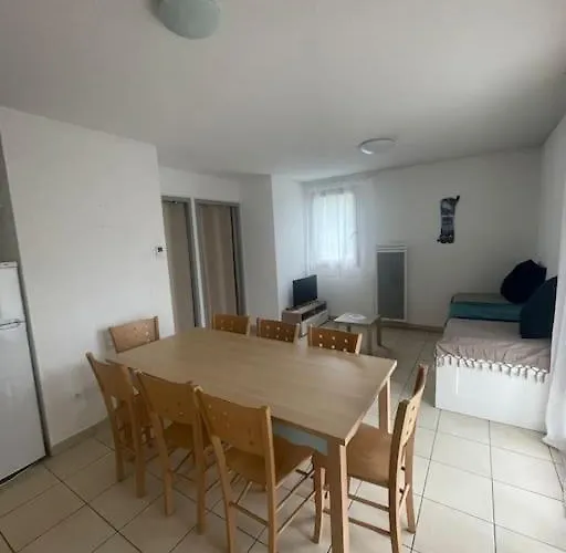 Avec Vue Sur Les Montagnes - Au Calme Et Proche Du Centre Arreau